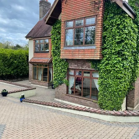 Taylors Hill Luxury *